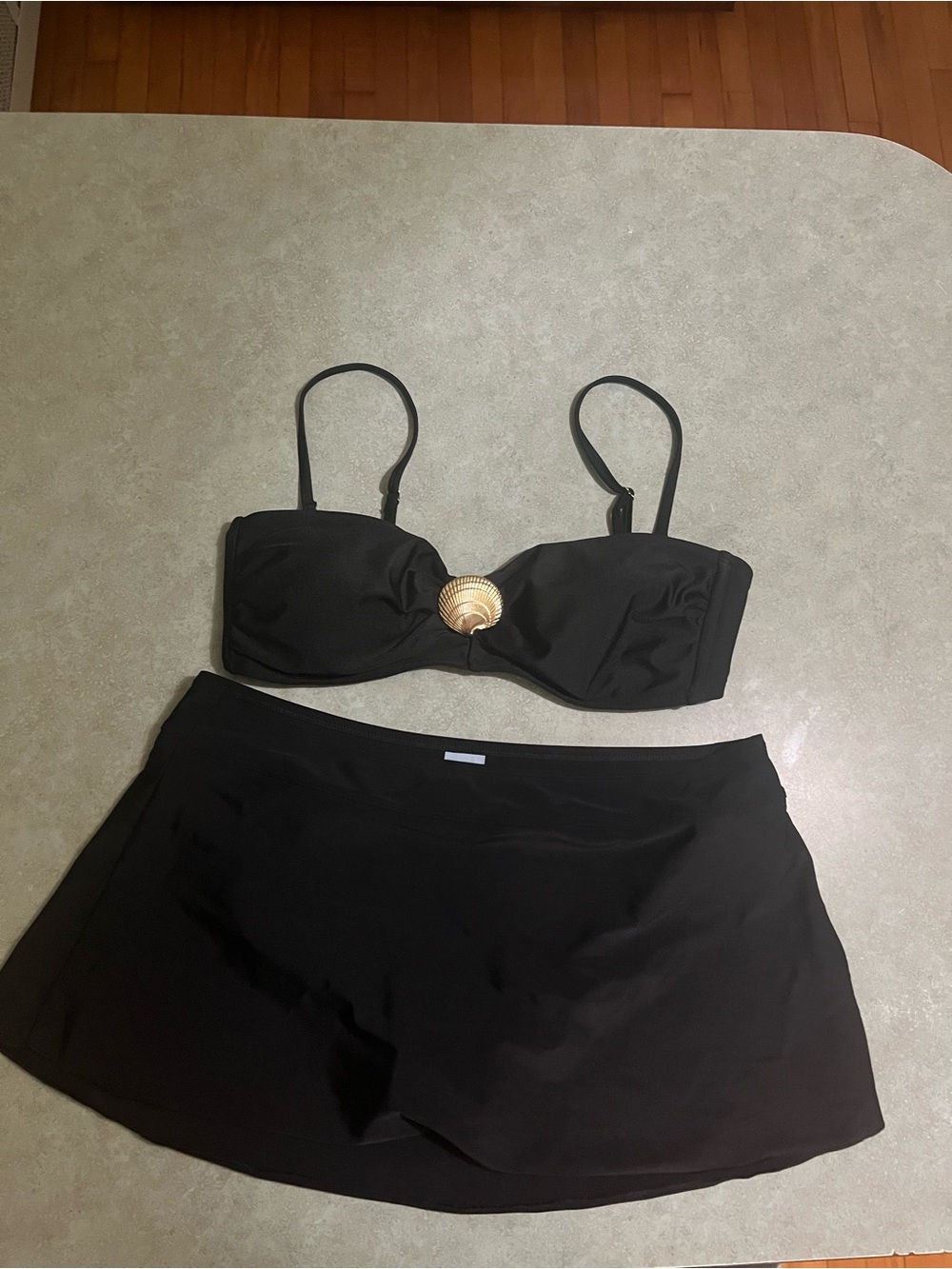 Sand and Shore NEW Black Two-Piece Bikini Set with metal Gold Shell Accent XL